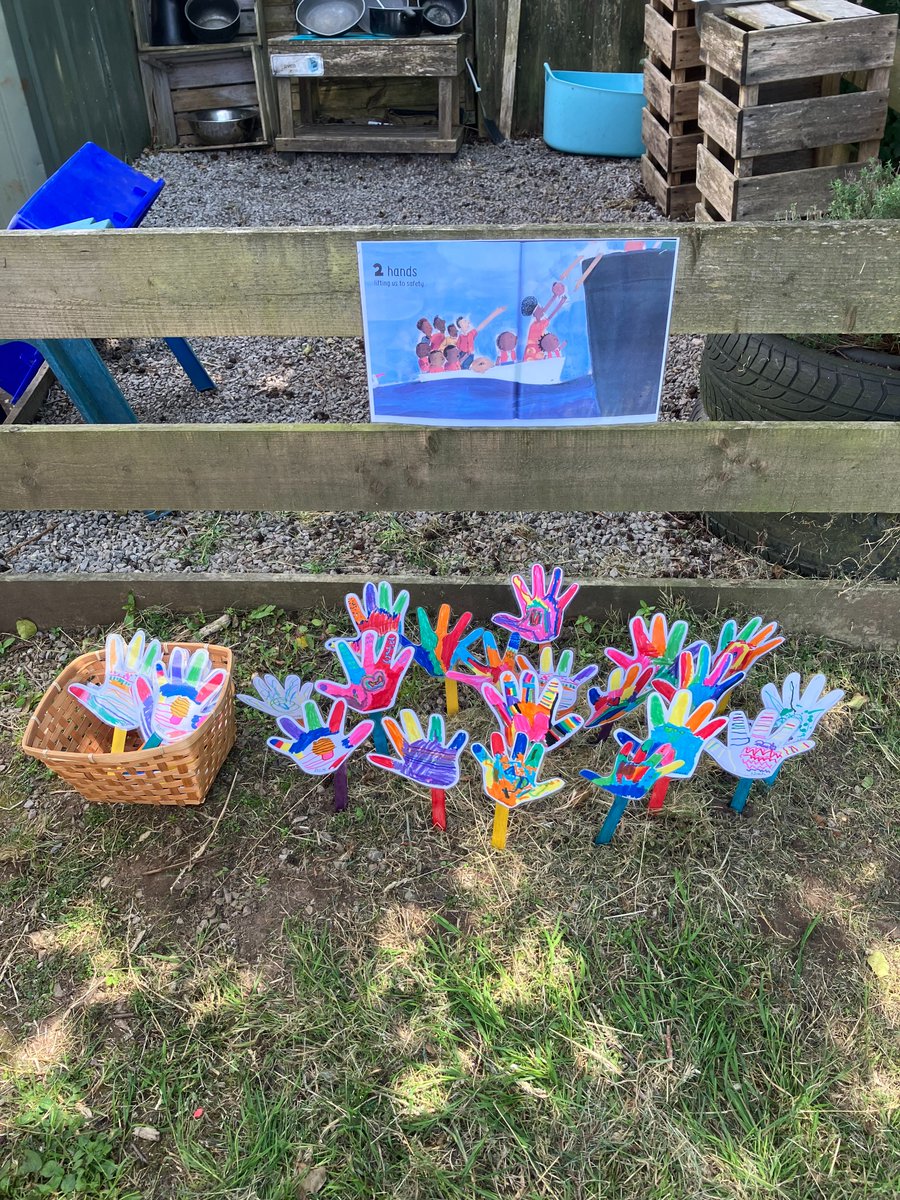 HolyFamilyCardiff (@holyfamcardiff) on Twitter photo We celebrated Refugee Week in each Class last week. The children showed great empathy and understanding for refugees.
<a href="/SchsofSanctuary/">Schools of Sanctuary 🧡</a> <a href="/CdfCommitment/">Cardiff Commitment | Addewid Caerdydd</a> <a href="/cardiffmenevia/">Archdiocese of Cardiff-Menevia</a>
#refugeewelcome We celebrated Refugee Week in each Class last week. The children showed great empathy and understanding for refugees.
<a href="/SchsofSanctuary/">Schools of Sanctuary 🧡</a> <a href="/CdfCommitment/">Cardiff Commitment | Addewid Caerdydd</a> <a href="/cardiffmenevia/">Archdiocese of Cardiff-Menevia</a>
#refugeewelcome