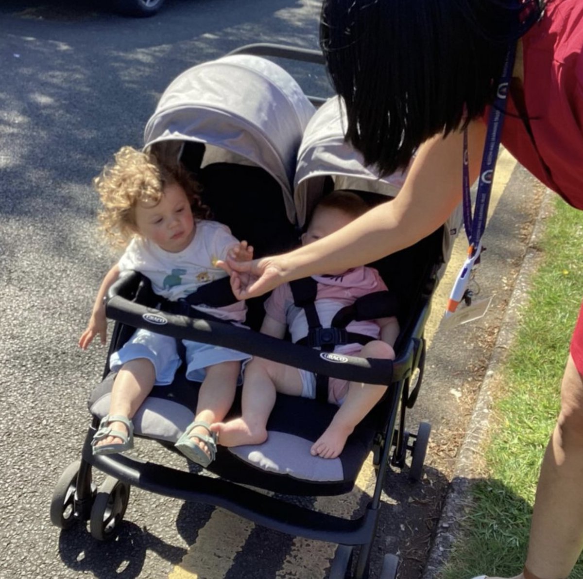 PheaseySchool's tweet photo. The children in Baby Room have enjoyed going for a walk around the school grounds. They explored the flower boxes and picked some of the flowers off the field to look at them more closely. https://t.co/8yIF3zdBZk