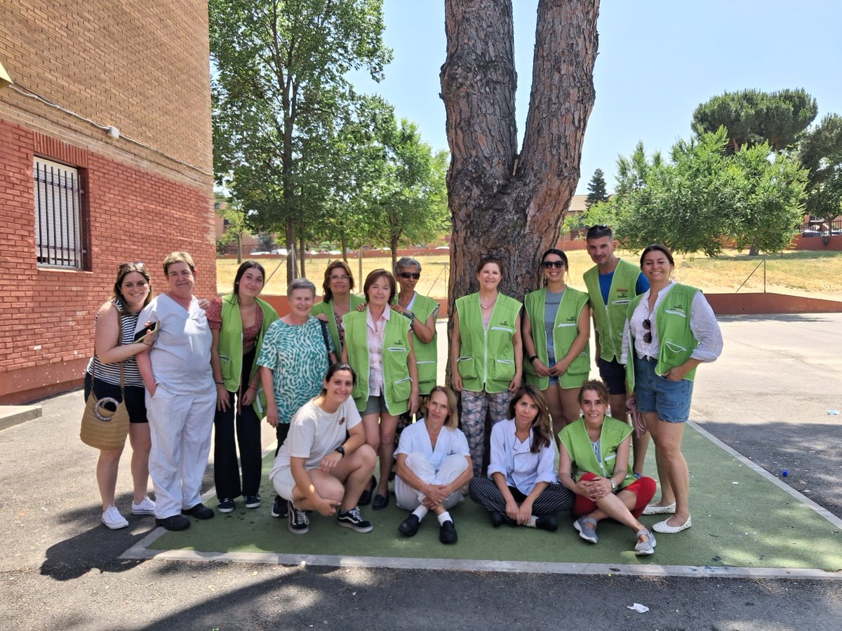 ¿Y qué nos decís de nuestro equipo de cocina y monitores? Se merecen un buen descanso! Buen verano a todos y hasta la vuelta.