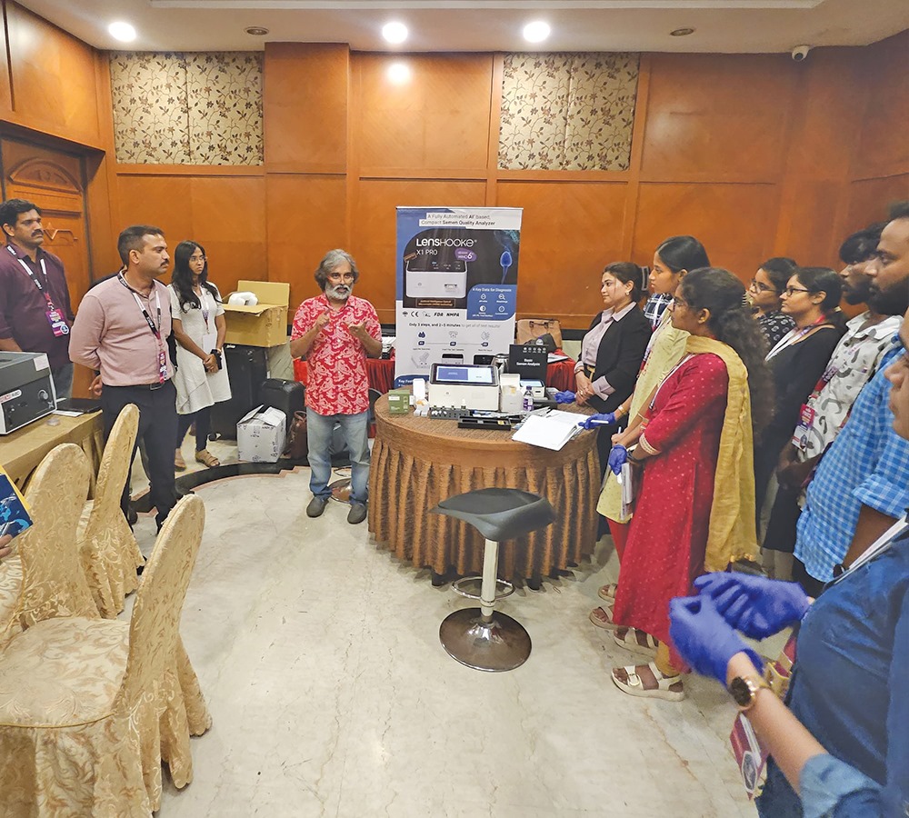 AdvyBiosciences's tweet photo. Advy was proud to host hands-on training at FOGCE 2025 on:
• Sperm Sorting with CA0
• AI-Driven Semen Analysis with X12PRO
• DNA Fragmentation with R10 & R11
Thank you to all who joined us in advancing male fertility diagnostics!
#FOGCE2025 #Advy #MaleInfertility https://t.co/I09nk5CyRB