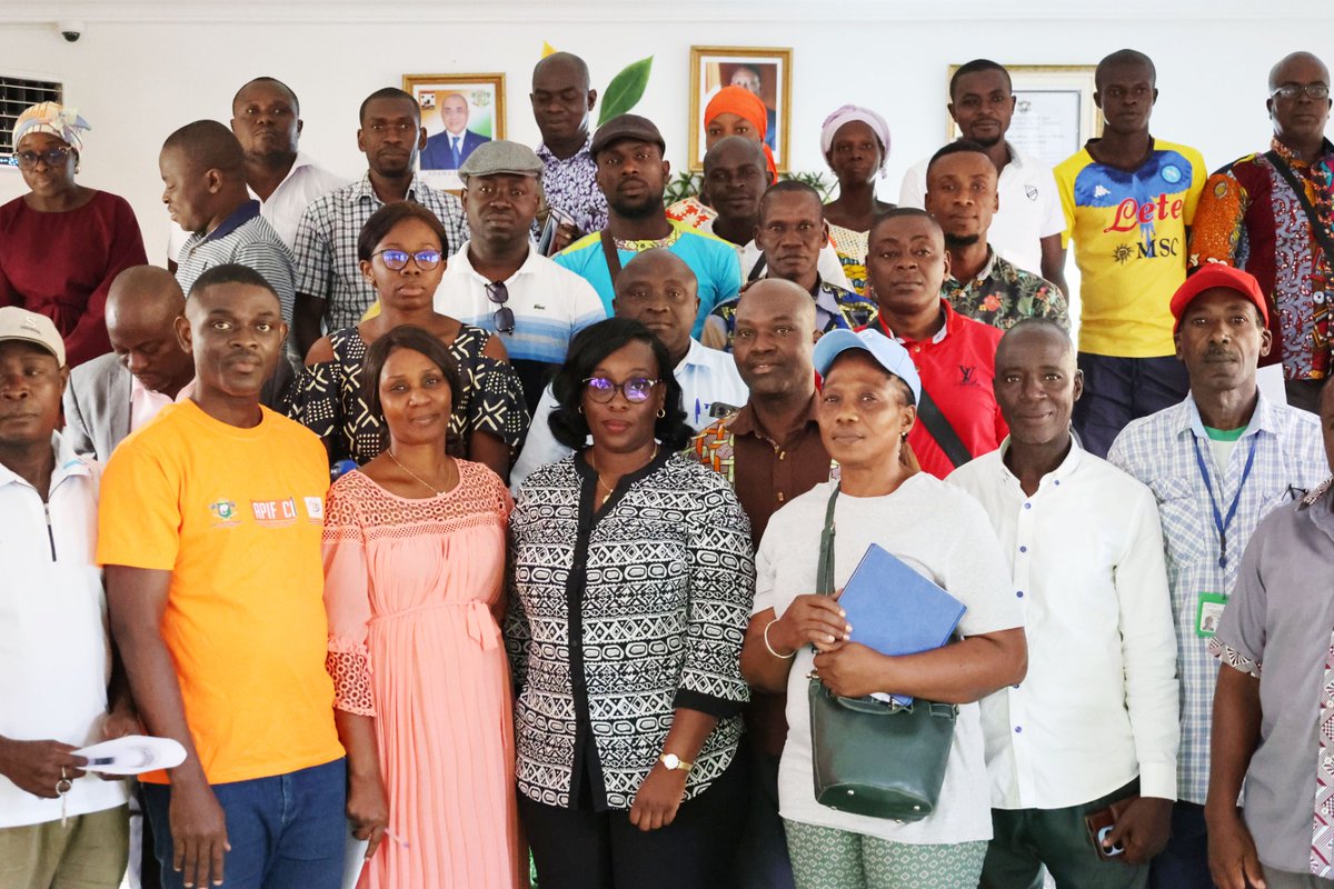 apif_snif's tweet photo. L’APIF CI a organisé le 30 mai 2025, le lancement de la campagne nationale d’#éducationfinancière. Inscrite au Programme National d’Éducation Financière (PNEF), cette campagne vise la formation des populations sur le budget, l'épargne, le crédit.
Pour + : https://t.co/LvQvIDChMs https://t.co/VX0hCdpcsz