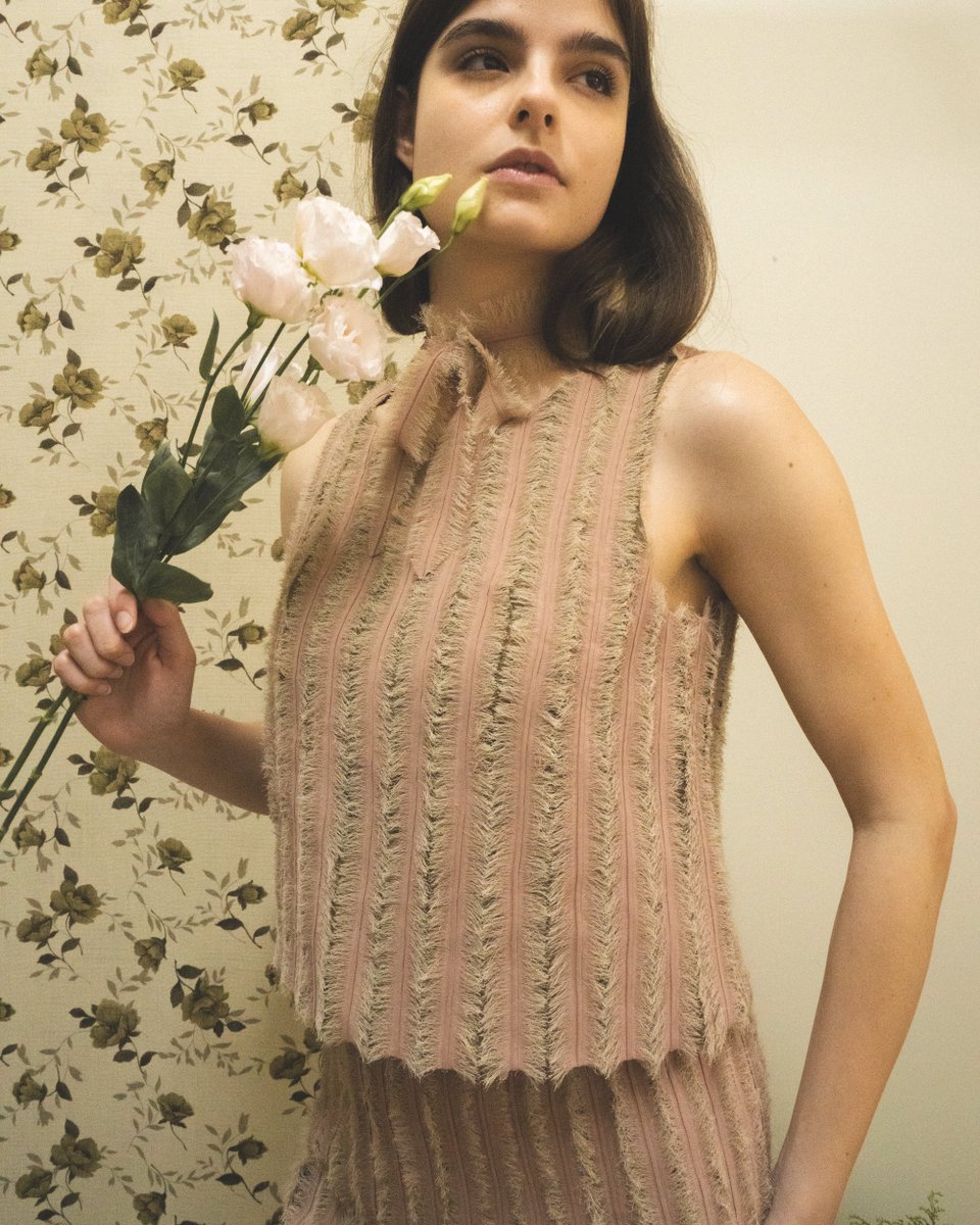 claudiacloudyah's tweet photo. The Cordelia Blouse and Eloise Skirt.
Discover the LETTRE D'AMOUR DE ROCOCO Collection Part II - now available online.

#fashiondesign #oilpainting #art #floral #chiffon #fashion #design #vintage #womenswear #designer #fashiondesigner #atelier #handcrafted #rococo #balletcore https://t.co/euPsHbPZEl