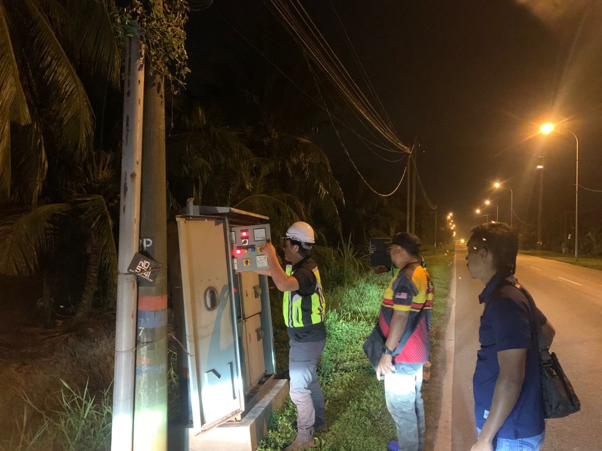 @infrasel_kjp & @JkrKualaLangat conducted a night patrol along Jalan ...