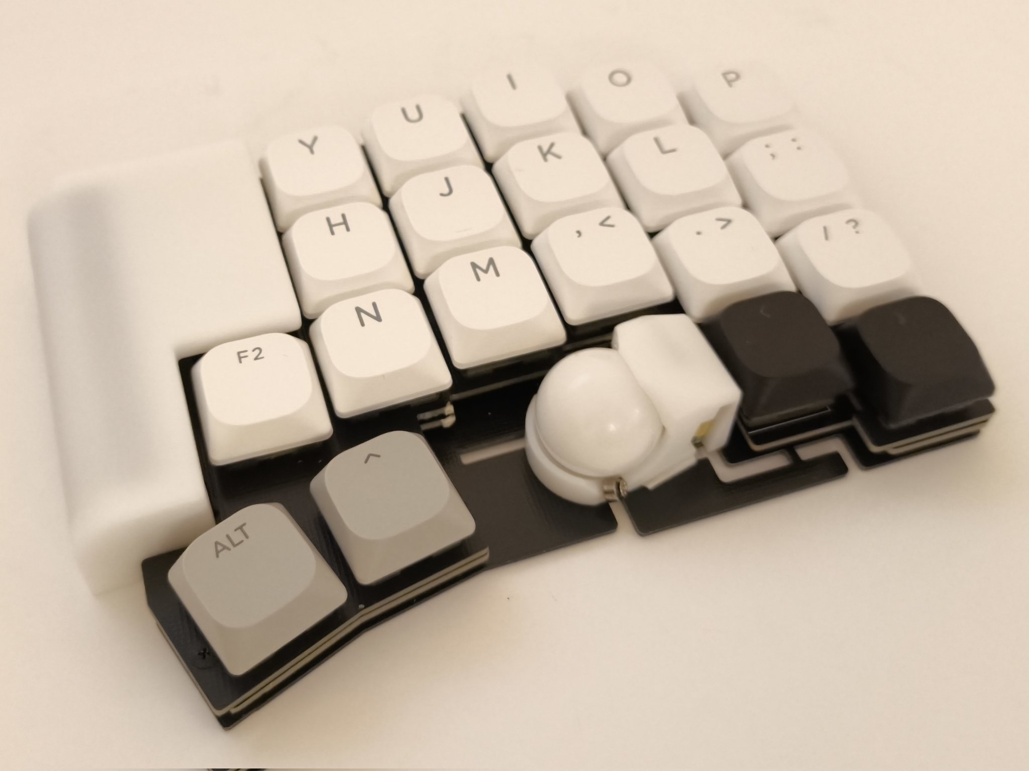 めろんさん専用【オーダーメイド】キーボードジョイスティック 今年やった自キカツを振り返るよ！（in 2024） - 自作キーボード