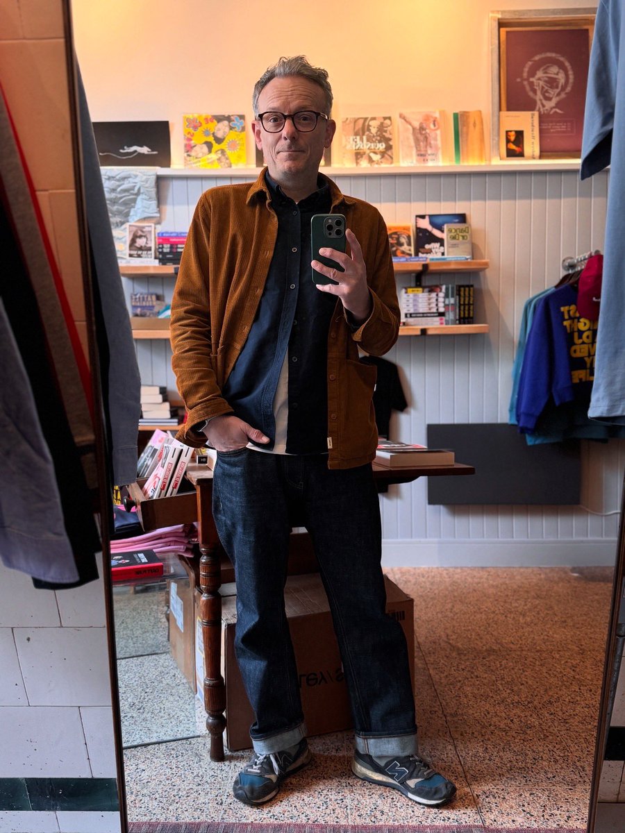 1 of 100 tweet media