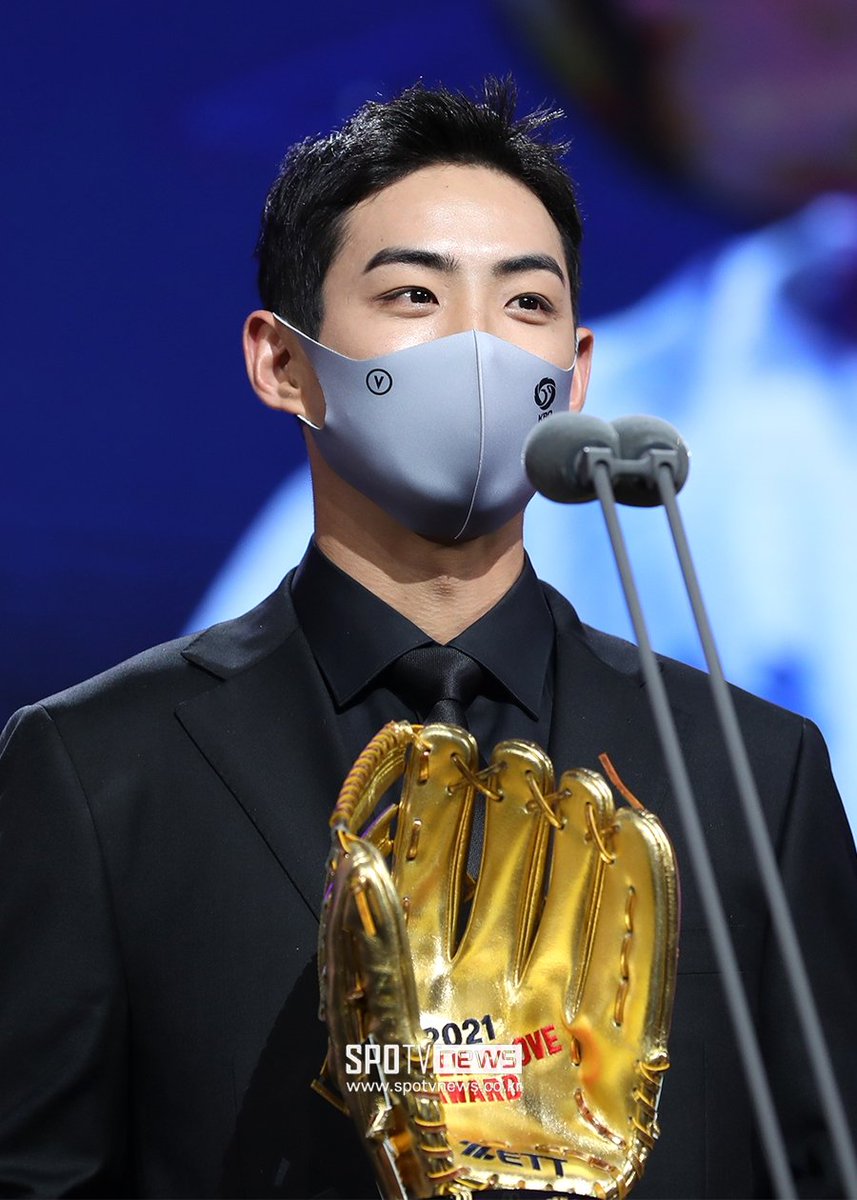 히슈 tweet media