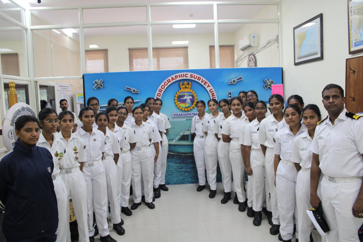 ⚓️Eastern Naval Command commemorated #WorldHydrographyDay2025 with pride and professionalism.
⚓️INS Sandhayak &amp; INS Nirdeshak showcased cutting edge hydrographic technology to 300+ enthusiastic students. 
⚓️A Hydrographers Conclave brought together generations of surveyors,