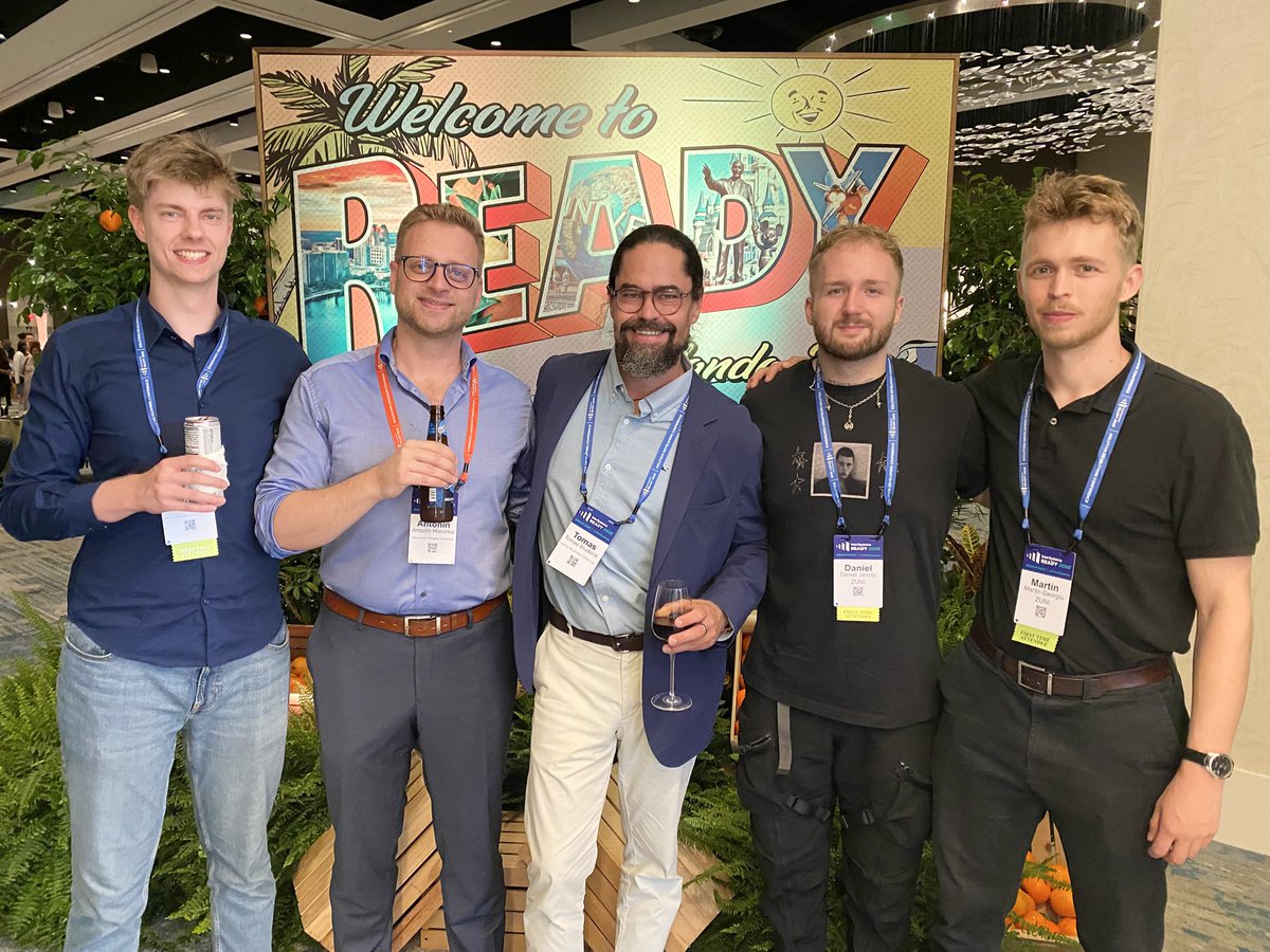 Tomas Studenik π (@studenik) on Twitter photo π¨πΏ Czech innovation lands in Florida πΊπΈ
Proud to represent <a href="/CaelestinusInc/">Caelestinus</a> and Czechia at #READY2025, the global health tech summit by <a href="/InterSystems/">InterSystems</a> in Orlando.
With me:
π¨ββοΈ <a href="/AntoninHlavinka/">Antonin Hlavinka</a> (<a href="/fnolomouc/">FakultnΓ nemocnice Olomouc</a>)
π <a href="/danieljanota/">Daniel Janota</a> & <a href="/martingeorgiu/">Martin Georgiu</a> (ZUNI)
π Daniel Synek (<a href="/CVUTPraha/">ΔVUT v Praze</a>) π¨πΏ Czech innovation lands in Florida πΊπΈ
Proud to represent <a href="/CaelestinusInc/">Caelestinus</a> and Czechia at #READY2025, the global health tech summit by <a href="/InterSystems/">InterSystems</a> in Orlando.
With me:
π¨ββοΈ <a href="/AntoninHlavinka/">Antonin Hlavinka</a> (<a href="/fnolomouc/">FakultnΓ nemocnice Olomouc</a>)
π <a href="/danieljanota/">Daniel Janota</a> & <a href="/martingeorgiu/">Martin Georgiu</a> (ZUNI)
π Daniel Synek (<a href="/CVUTPraha/">ΔVUT v Praze</a>)
