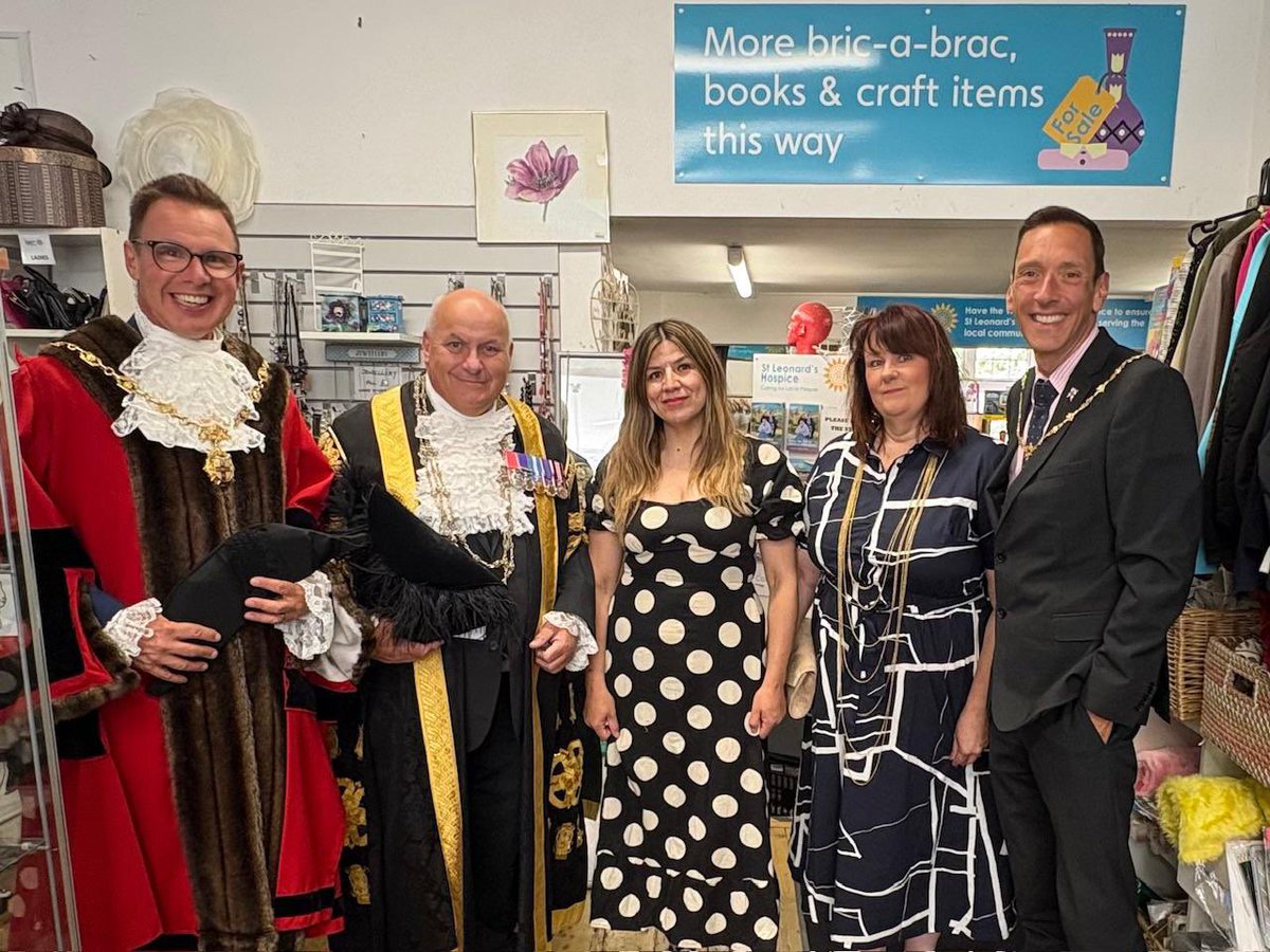 St Leonards Hospice (@stleonardsyork) on Twitter photo Thanks York Civic Party for the impromptu visit to our Fossgate shop this morning to thank our team for all the work they do!
📸 <a href="/SheriffOfYork/">York Shrievalty</a> <a href="/PaulDoughty1/">Paul Doughty</a>, <a href="/LordMayorYork/">Lord Mayor of York</a> Cllr Martin Rowley, shop manager Maria, Lady Mayoress Elizabeth Rowley and Sheriff Consort <a href="/david3012/">David Smith</a> Thanks York Civic Party for the impromptu visit to our Fossgate shop this morning to thank our team for all the work they do!
📸 <a href="/SheriffOfYork/">York Shrievalty</a> <a href="/PaulDoughty1/">Paul Doughty</a>, <a href="/LordMayorYork/">Lord Mayor of York</a> Cllr Martin Rowley, shop manager Maria, Lady Mayoress Elizabeth Rowley and Sheriff Consort <a href="/david3012/">David Smith</a>