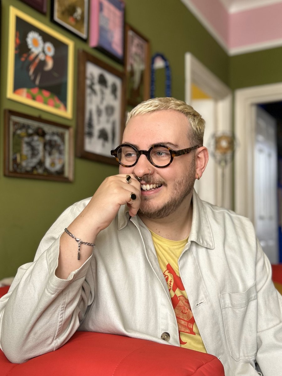 BookBrunch (@bookbrunch) on Twitter photo .<a href="/HotKeyBooks/">Hot Key Books ✨📚</a> has signed its first graphic novel - Arcana: The Lost Heirs is a magical queer romantasy by debut author Sam Prentice-Jones
bookbrunch.co.uk/page/article-d… (£) .<a href="/HotKeyBooks/">Hot Key Books ✨📚</a> has signed its first graphic novel - Arcana: The Lost Heirs is a magical queer romantasy by debut author Sam Prentice-Jones
bookbrunch.co.uk/page/article-d… (£)
