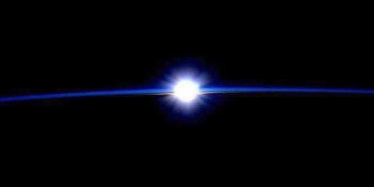 1/5
Two police officers. Two different forces; <a href="/WestYorksPolice/">West Yorkshire Police</a> &amp; <a href="/Glos_Police/">Gloucestershire Constabulary</a> 

Both gone in the space of one weekend. One died on duty. One was found after a desperate search. Both leave behind devastated families, shattered teams, and a grieving police community. 🧵👇