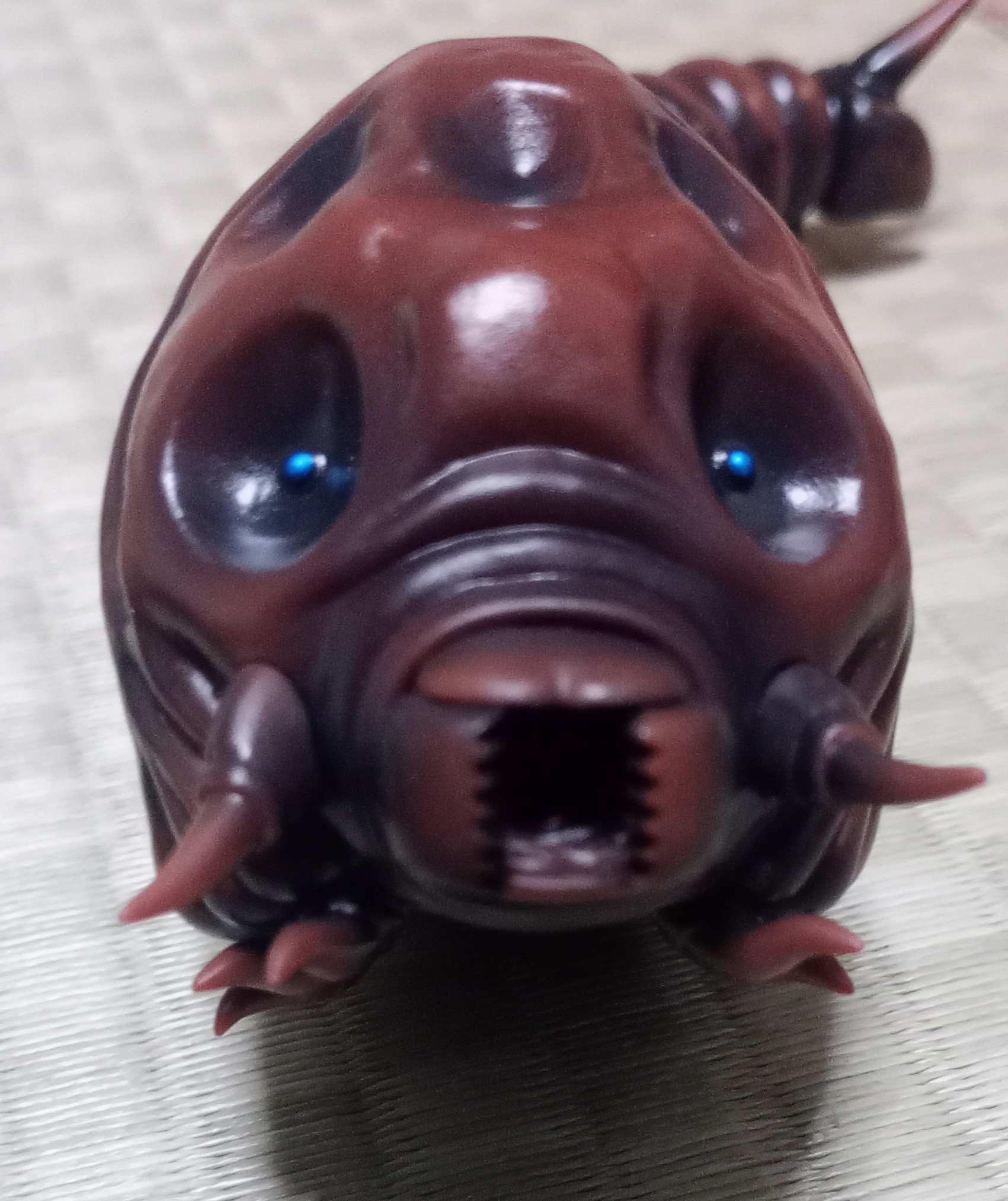 モスラ幼虫 Amazon.co.jp: 東宝30cmシリーズ 第9弾 モスラ幼虫 (PVC塗装済み