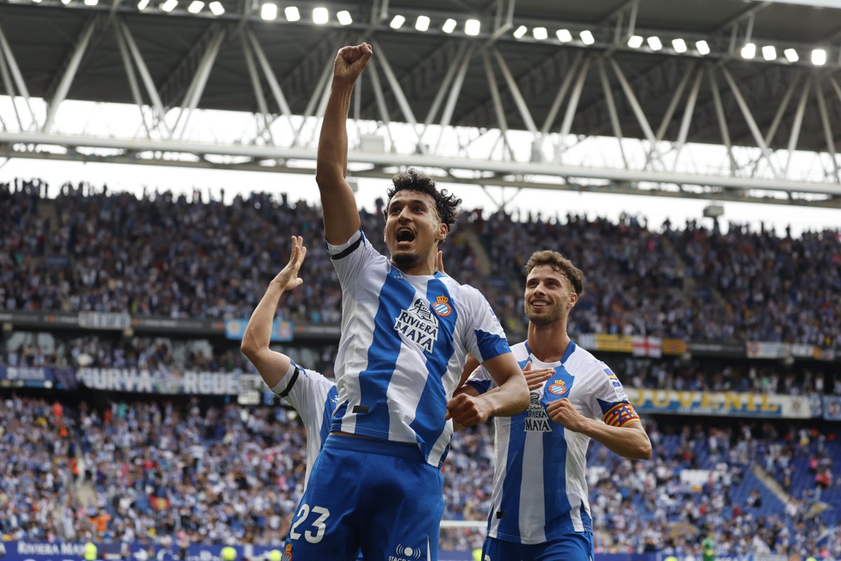 RCDEspanyol's tweet photo. Un any d’una revetlla inoblidable 😌 #RCDE https://t.co/qxwIQrfXr7