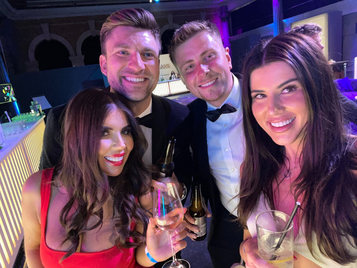 roam_charging's tweet image. We had an incredible night at the TPI Ace Awards on Friday in London! 🏆
Huge congratulations to all of the winners on the night 🎉 - well deserved recognition for the hard work happening across the sector.
@tpi_online
#Roam #RoamCharging #TPIAceAwards #Residential