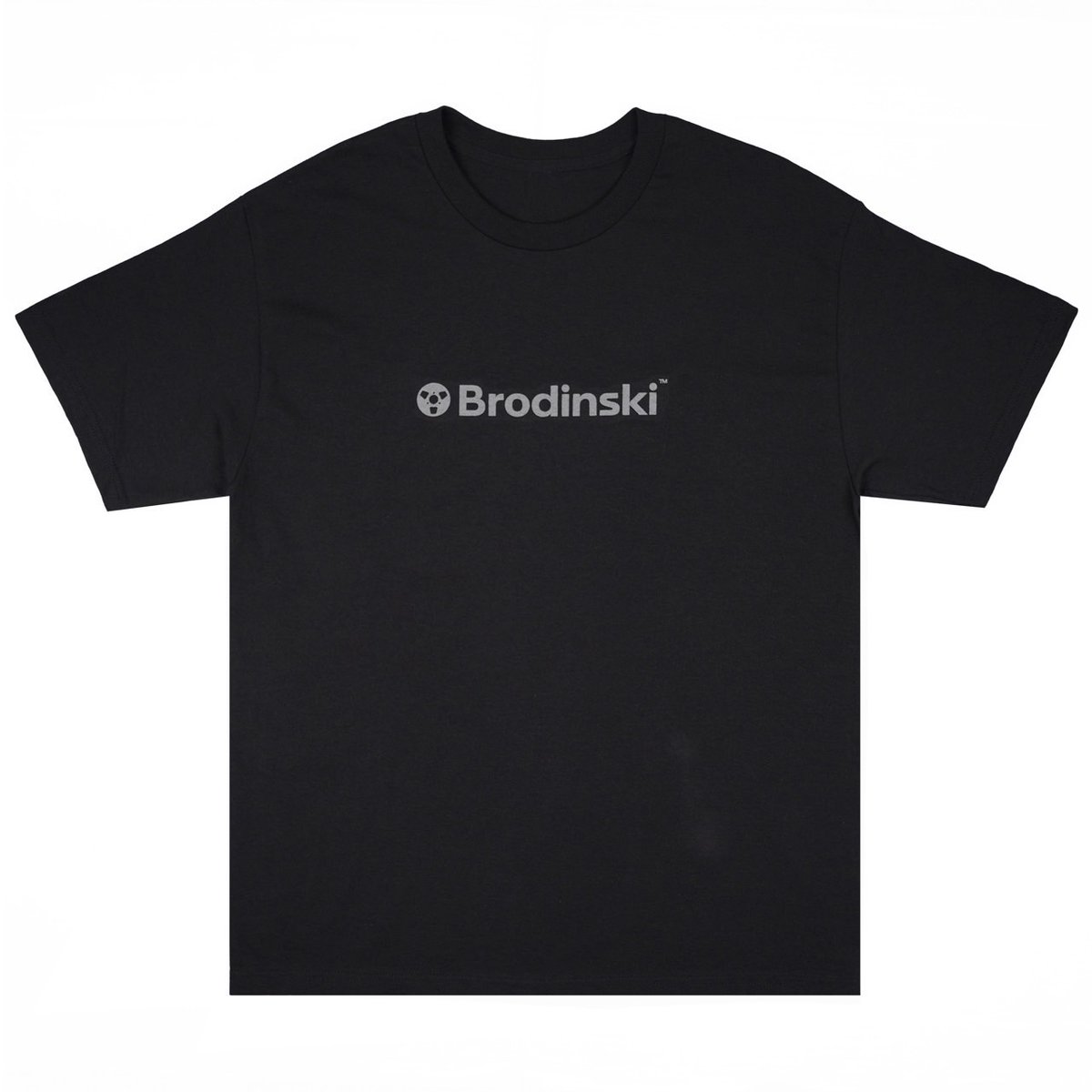 ENTER Shibuya (@entershibuya) on Twitter photo <a href="/________gr8/">GR8</a> <a href="/Brodinski/">Louis Brodinski</a> <a href="/_Loota_/">Loota</a> <a href="/ShioriyBradshaw/">ShioriyBradshaw</a> <a href="/doubleclapperz/">Double Clapperz</a> <a href="/UKD93/">UKD|Double Clapperz</a> <a href="/djsinta/">Sinta</a> <a href="/eoumuse/">い</a> <a href="/MoE____PIKA/">MoEPiKA☯️</a> 【GR8 | Brodinski Tee】
GR8 のサポートのもと開催される、Brodinski in Tokyo Japan 2025。イベント開催当日 6/27 (金) に、ブラックのボディにBrodinskiのロゴがプリントされたコラボレーションTシャツを発売。オンラインストアで10時、GR8店舗では11時に販売が開始。
gr8.jp <a href="/________gr8/">GR8</a> <a href="/Brodinski/">Louis Brodinski</a> <a href="/_Loota_/">Loota</a> <a href="/ShioriyBradshaw/">ShioriyBradshaw</a> <a href="/doubleclapperz/">Double Clapperz</a> <a href="/UKD93/">UKD|Double Clapperz</a> <a href="/djsinta/">Sinta</a> <a href="/eoumuse/">い</a> <a href="/MoE____PIKA/">MoEPiKA☯️</a> 【GR8 | Brodinski Tee】
GR8 のサポートのもと開催される、Brodinski in Tokyo Japan 2025。イベント開催当日 6/27 (金) に、ブラックのボディにBrodinskiのロゴがプリントされたコラボレーションTシャツを発売。オンラインストアで10時、GR8店舗では11時に販売が開始。
gr8.jp