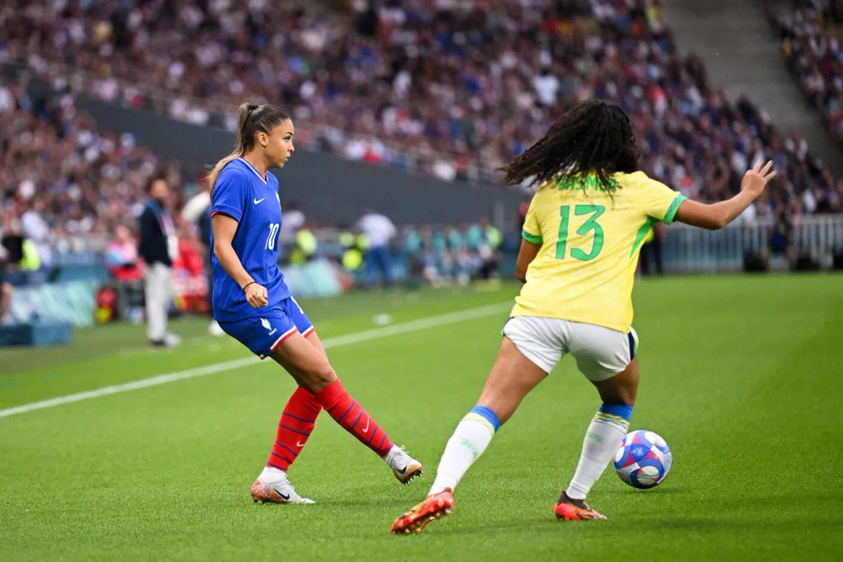 Daniel Marques (@daniel_mrq) on Twitter photo L’<a href="/equipedefranceF/">Equipe de France Féminine</a> n’a gagné que 3 de ses 12 derniers matches face à une nation présente dans le top 4 du classement FIFA (1N 8D), encaissant 2.3 buts en moyenne lors des 6 plus récents. Test #FRABRE #Amical L’<a href="/equipedefranceF/">Equipe de France Féminine</a> n’a gagné que 3 de ses 12 derniers matches face à une nation présente dans le top 4 du classement FIFA (1N 8D), encaissant 2.3 buts en moyenne lors des 6 plus récents. Test #FRABRE #Amical