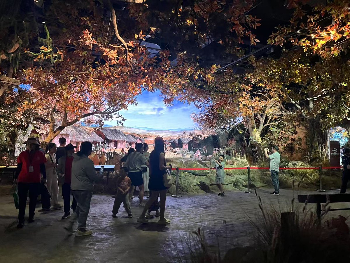 HenanPlus's tweet photo. Ancient Dahe Village Awakens: A Must-See Museum Revival!
The newly opened Dahe Village Ruins Museum breathes life into a 5,000-year-old Neolithic site – and we got an exclusive first look!
#AncientChinaRevived #NeolithicDiscovery #MuseumTech #TravelExperience #ArchaeologyLovers https://t.co/fgqiyUEM2T