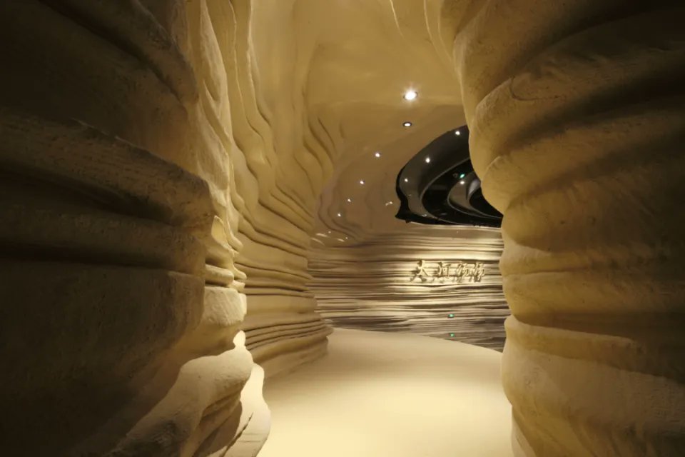 HenanPlus's tweet photo. Ancient Dahe Village Awakens: A Must-See Museum Revival!
The newly opened Dahe Village Ruins Museum breathes life into a 5,000-year-old Neolithic site – and we got an exclusive first look!
#AncientChinaRevived #NeolithicDiscovery #MuseumTech #TravelExperience #ArchaeologyLovers https://t.co/fgqiyUEM2T