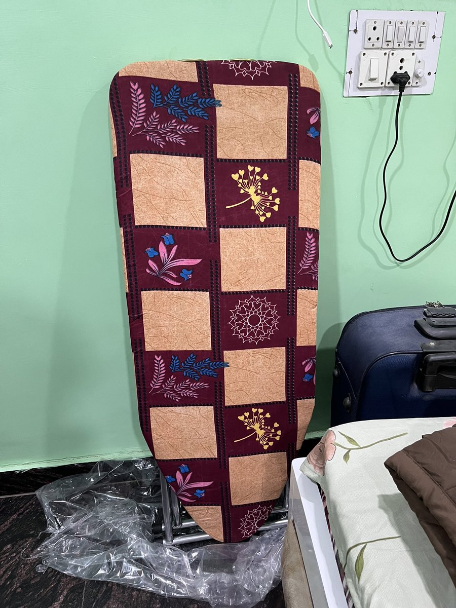 What you order vs What you get is only possible at <a href="/Flipkart/">Flipkart</a> 

The stupidest thing is that you cannot even return it if you open the packaging once the return window is over.