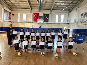 Kış Okulu Spor ve Sanat kurslarını başarıyla tamamlayan öğrencilerimizi tebrik ediyoruz❤️💙