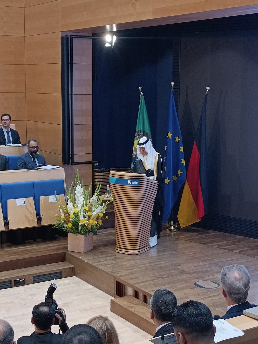 DAFG – Deutsch-Arabische Freundschaftsgesellschaft (@dafg_ev) on Twitter photo In his welcoming speech, H.R.H. Prince Turki AlFaisal bin Abdulaziz Al Saud, Honorary Chairman of the German-Arab Gulf Dialogue and Chairman of <a href="/KFCRIS/">مركز الملك فيصل للبحوث والدراسات الإسلامية</a>, emphasized the vital role of GCC countries in advancing prosperity and security across the region.
#GermanArabGulfDialogue In his welcoming speech, H.R.H. Prince Turki AlFaisal bin Abdulaziz Al Saud, Honorary Chairman of the German-Arab Gulf Dialogue and Chairman of <a href="/KFCRIS/">مركز الملك فيصل للبحوث والدراسات الإسلامية</a>, emphasized the vital role of GCC countries in advancing prosperity and security across the region.
#GermanArabGulfDialogue