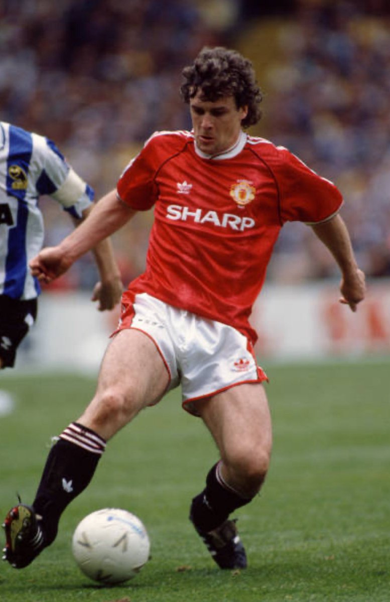 Manchester United shirt history. In 1991 United reached Wembley in the Rumbelows League cup final against Sheffield Wednesday. They managed to lose a game they should have easily won 0-1 with Les Sealy sustaining a severe cut to the knee. It wouldn’t be the last time Big Ron