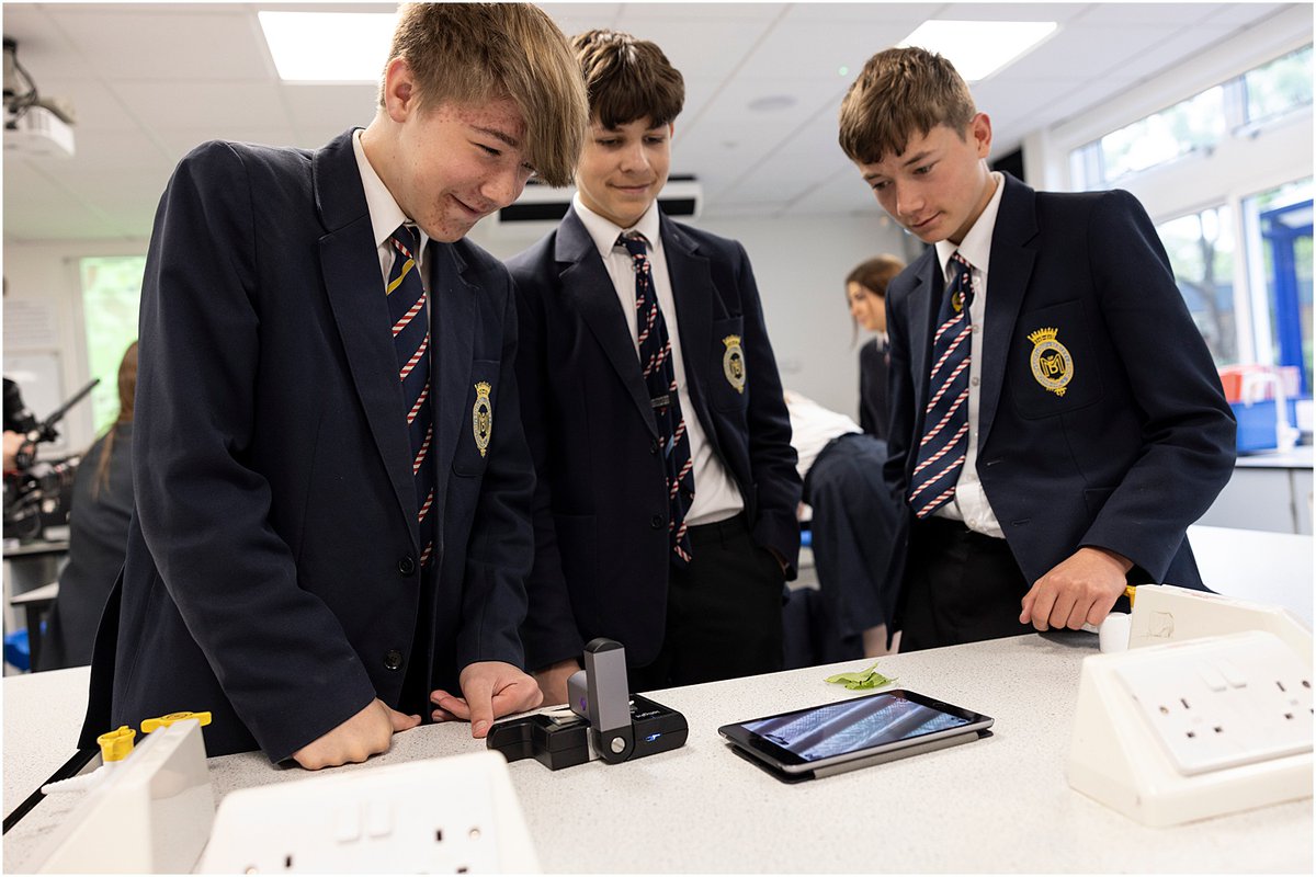 BigBangUKSTEM's tweet image. Could your class be the next app designers, AI experts or astronauts? Ignite a passion in science and engineering and get a £650 bursary to host your own STEM celebration with Big Bang bursaries.
Apply by 31 July: bit.ly/3HCvqeh