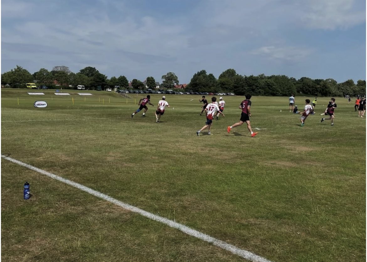 AGSFounded1598's tweet photo. 👏 Well done to our U17 Ultimate Frisbee team who finished 11th at the @uk_ultimate National Outdoor Champs!

A brilliant effort, including a sudden death win vs Tonbridge Tekkers! 🥏💥

Thanks to Mr &amp; Mrs Rogers for their support. Great work, team! 💪 #UltimateFrisbee #TeamAGS https://t.co/nEht9Z4Dyy