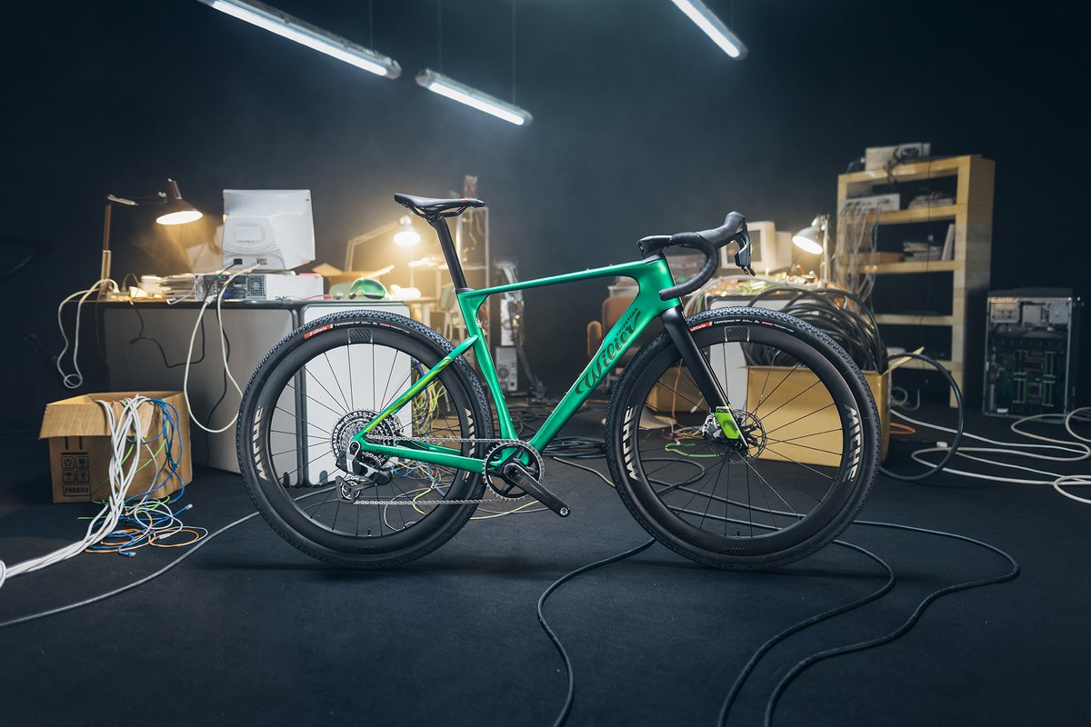 Beyond reality. Faster.
A new dimension in gravel racing.

Watch the launch video on YouTube → hubs.li/Q03t6TZB0

Discover Rave SLR ID2 → hubs.li/Q03t6TvD0