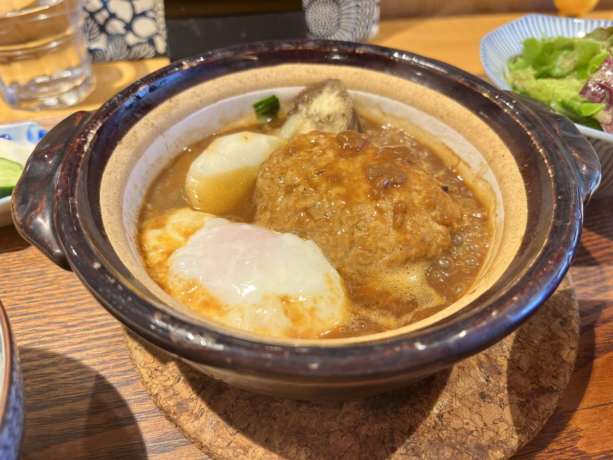 _gomanofu's tweet photo. おひるごはん

松坂牛の煮込みハンバーグ✨
お釜炊きごはん🍚

｡｡｡リアルはこの10倍は美味しそうな���だけど、写真撮るのヘタで申し訳ない🫠

#東京ランチ #サラメシ #おひるごはん https://t.co/lo961G4ct3