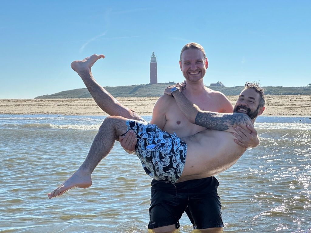 SwiftIslandNL's tweet image. Tried AI for “Swift Island vibes”—got laptops without screens, bikes against imaginary fences, seals coding COBOL, and GPU-meltdown sunsets. 😂 Here are the real pics. Texel magic. Swipe for the actual vibes! #SwiftIsland #WWDC25

Claim your spot now!

👉  swiftisland.nl/?source=twitter