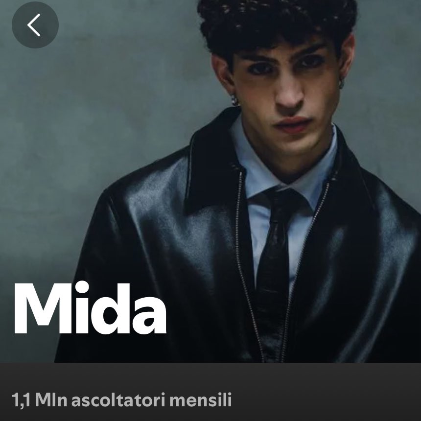lamonnaluca's tweet photo. alla fine i “raccomandati” sono quelli che sono andati più avanti😌 https://t.co/0UlVHb7QyL