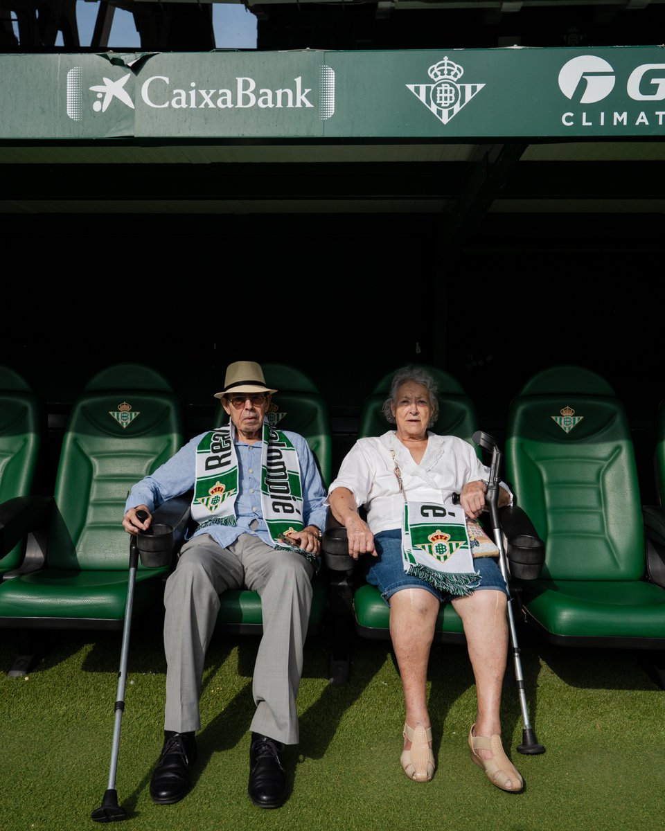 RealBetis's tweet photo. 𝑼𝒏 𝒂𝒎𝒐𝒓 𝒑𝒂𝒓𝒂 𝒕𝒐𝒅𝒂 𝒍𝒂 𝒗𝒊𝒅𝒂 💚🤍 https://t.co/nnaM56582d