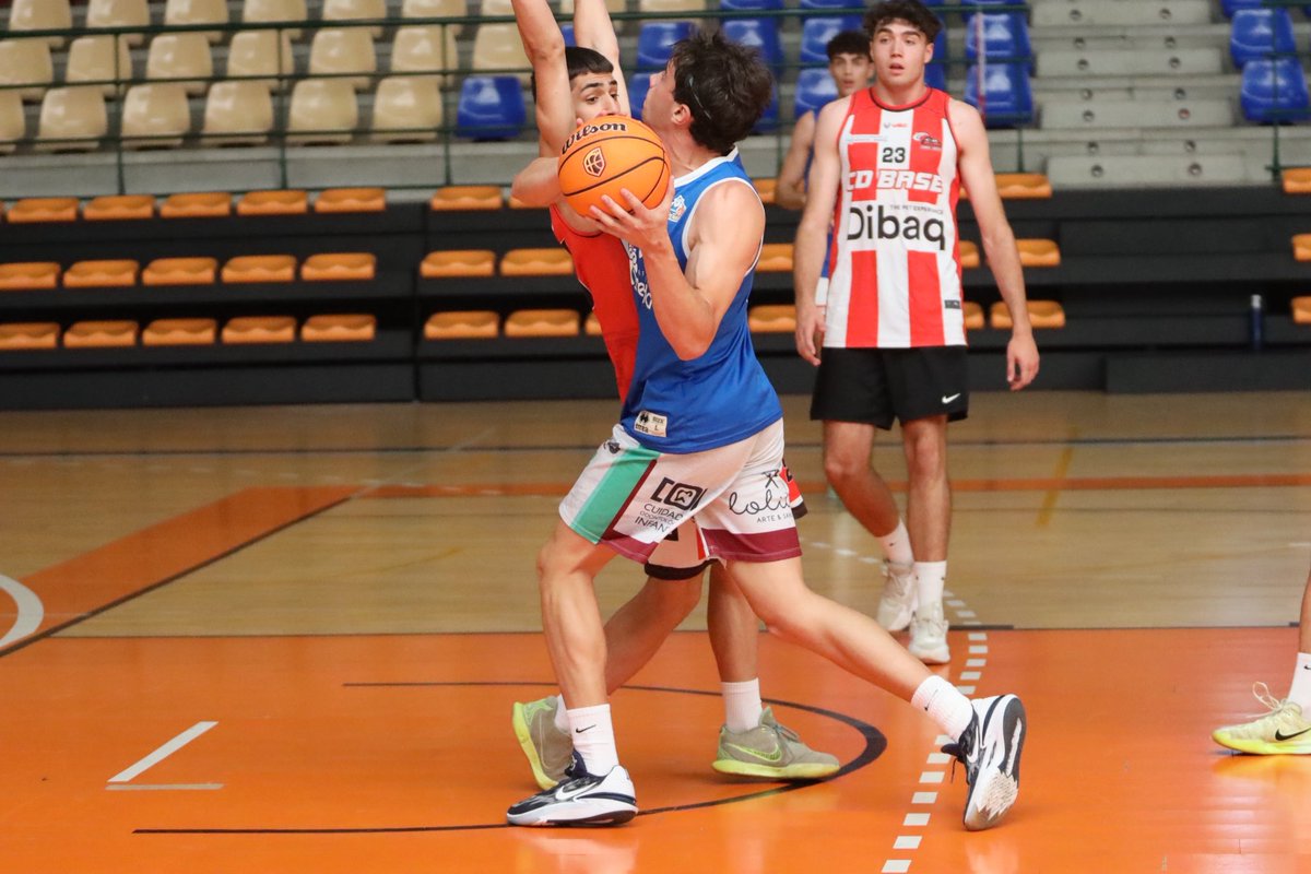 📸 GALERÍA DE IMÁGENES 

Todas las fotos del I Torneo de Basket 3x3 Atlético Carbajosa en nuestra web

atleticocbasket.com/exito-total-en…