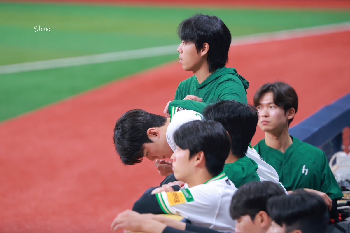 250506 vs KIA

🫂💚🍀

#timeto_shine 
#키움히어로즈 #김윤하 #하영민