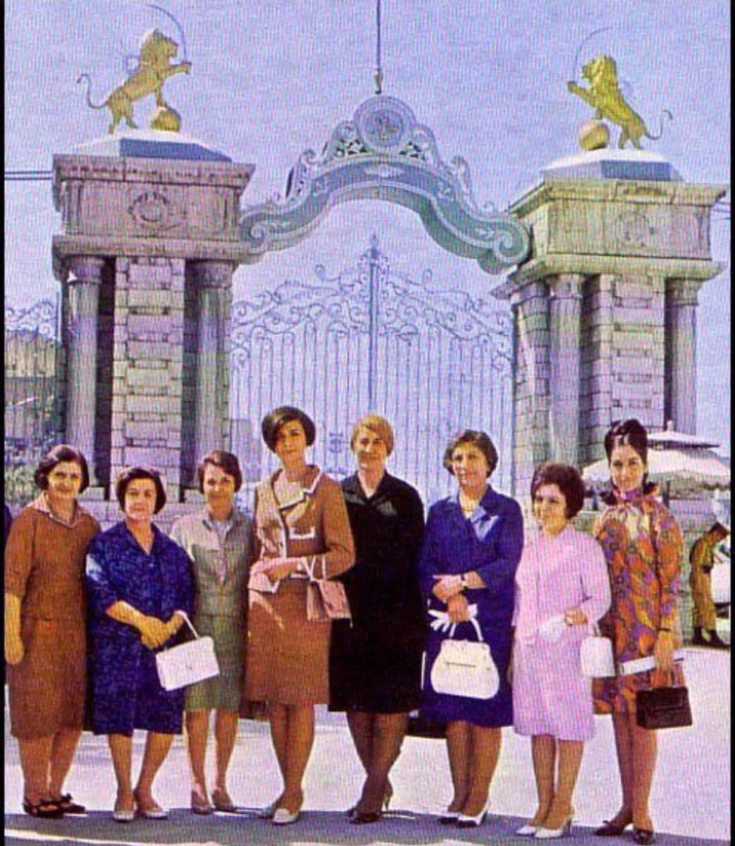 Behnazrl's tweet photo. Iran before Islam took over in 1979.

Make Iran Great Again!
#MIGA https://t.co/8uDTtIeF9Q