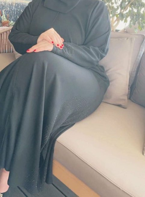 لو كان الجمال يُقاس بالجرام ما في حد بالعالم يقدر يدفع ثمن جمالي وخفة روحي،،
🤭🤭🙈