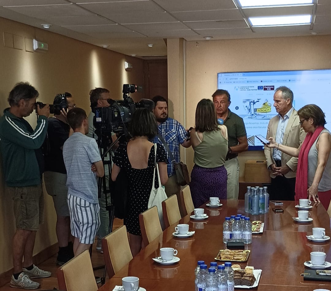 📍 El textil gallego da un paso al frente
Hoy hemos tenido la oportunidad de presentar en la #CEO las principales líneas de trabajo de <a href="/COINTEGA/">COINTEGA</a>, en el marco del reconocimiento del sector textil como estratégico para Galicia.
cointega.com/noticias/detal…