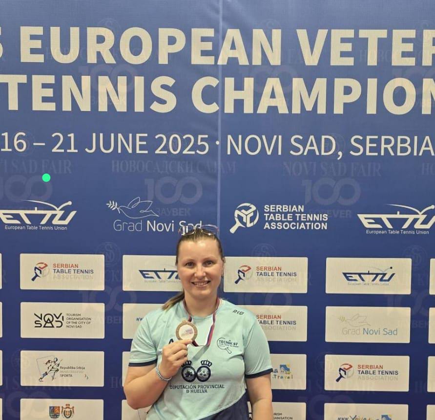 🏓Campeonato Europa  Veteranos 🏓 
Dobles
Una , Dos  y Tressssss 
Tercera medalla en un campeonato internacional. 
¡¡¡Vaya palmares Joanna!!!
🥉  <a href="/JZilotin/">JOANNA ZILOTIN</a>

<a href="/DipuHU/">Diputación de Huelva</a> 
<a href="/DeporteAND/">Andalucía es Deporte</a> 
<a href="/AytoHuelva/">Ayuntamiento Huelva</a>
<a href="/rfetm_tenismesa/">RFETM</a>
