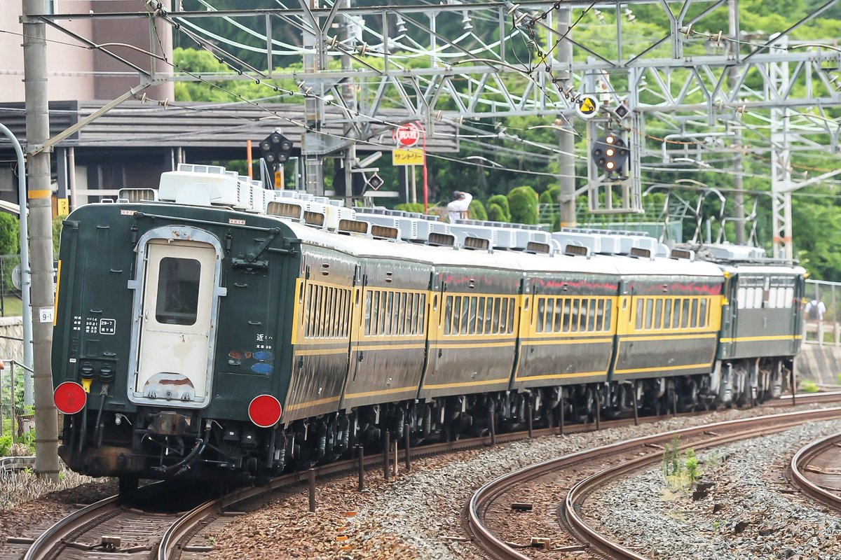 サロンカーなにわ 14系 大サロ Gmcv2HBa8AEhhEs.jpg