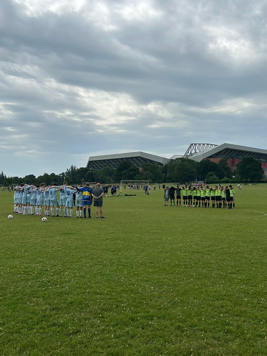 A minutes silence before the game against Kirkby on Saturday for John Bligh 🙏🏻 Canada U16S 1-1 Kirkby..