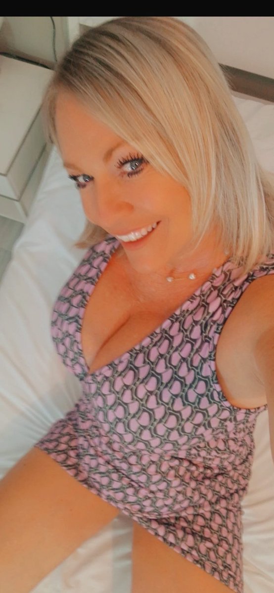 On Cam later who’s wants to get naughty? 💦
Don’t be shy 😉
DM for details xx