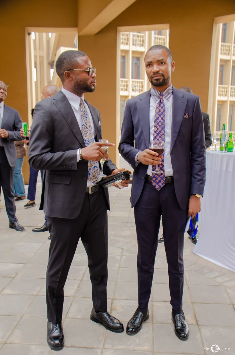 DavidKandolo4's tweet photo. "Nous sommes ce que nous faisons de manière répétée. L'excellence n'est donc pas un acte, mais une habitude."

Excellent début de semaine à tous🍹 https://t.co/QK31W0WDfU