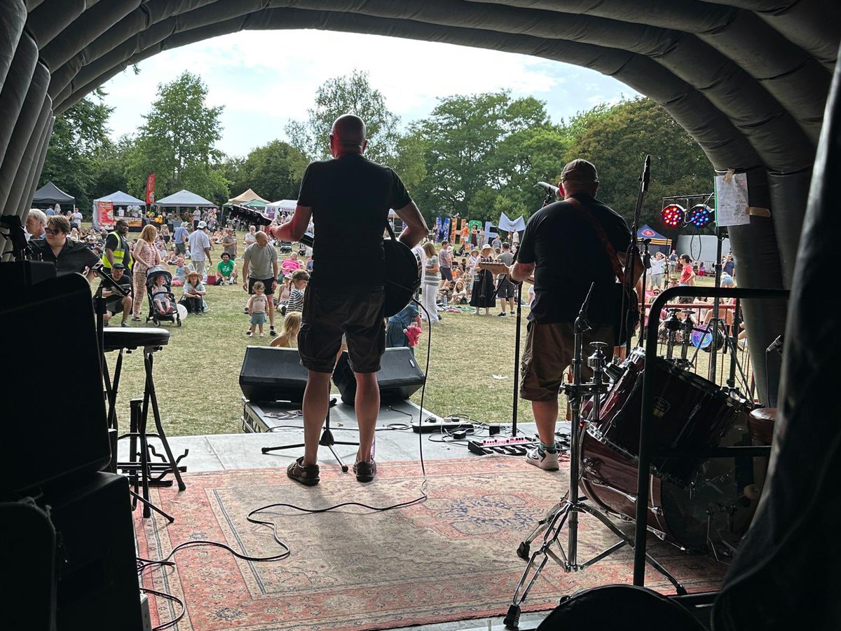Steedtone's tweet photo. We had a great time playing at the Manor House Gardens Festival on Saturday . A hot Summer solstice 🌞

Thanks to Baz and the crew for organising a great day. https://t.co/GreYZHYPSE