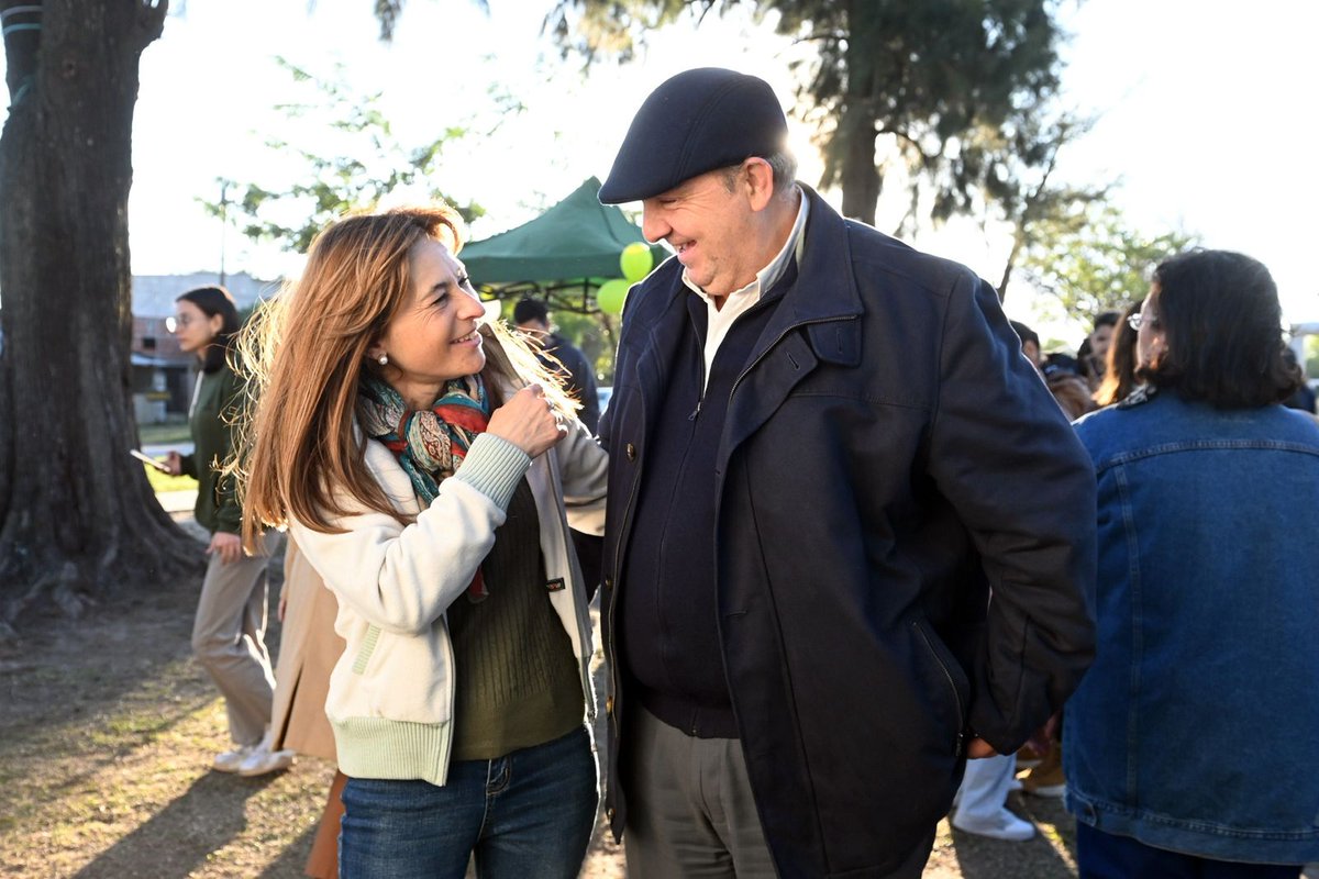 Mario Galoppo (@mariogaloppo) on Twitter photo Elecciones. Última semana de campaña. La candidata a concejal de Unidos en Santa Fe capital <a href="/marialuengook/">Maria Luengo</a> expresa que será “una concejala con más gestión que proyectos. Estoy convencida de cumplir el rol de servidora pública estando presente para la gente, porque es lo que me Elecciones. Última semana de campaña. La candidata a concejal de Unidos en Santa Fe capital <a href="/marialuengook/">Maria Luengo</a> expresa que será “una concejala con más gestión que proyectos. Estoy convencida de cumplir el rol de servidora pública estando presente para la gente, porque es lo que me