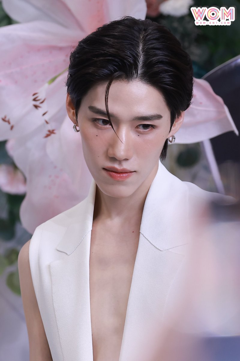 เอางี้นะลูก ชีวิตนี้ไม่เคยอยากรู้อะไรเลย สิ่งเดียวที่อยากจะขอจากน้องพีพีวันนี้คือ ลิปกับแก้มสีอะไร สวยมาก😭😭😭😭

#JOURNALBODYOILXPPKrit