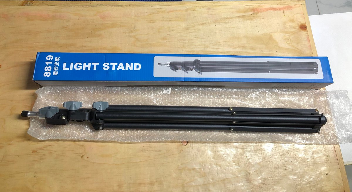 Mysokoss's tweet image. Supports Phones📱, Cameras📸, lights💥&amp;amp; more!
—⩥Aluminum Carbon Steel 8819 Heavy Duty Stand (2.1 Meters) 
@ 1500/= KES Only
Please Visit us in Ruiru, Spur Mall Or 
Click mysoko.com/8819-light-tri… 
📞 0711 266881
#heavydutytripod #cameratripod #tripod #tripodstand #phonetripod