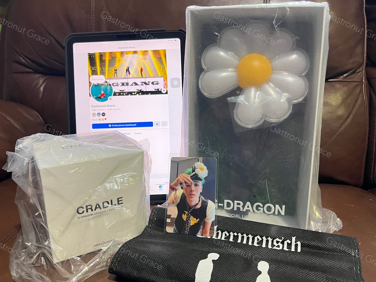 bapebyby's tweet photo. 📍สินค้าพร้อมส่ง 2 รายการ จาก Withmuu Online รอบที่ 3 มีหลักฐานการกด 
1️⃣ Day-G บง พร้อมถุงผ้าและการ์ด รวมส่ง 2600.- 
2️⃣ Cradle รวมส่ง 2300.-
**รับเป็นเซ็ทคู่กันสามารถต่อรองราคาได้**
✅มีเครดิตซื้อ-ขายสามารถนัดรับได้เมกาบางนา/บ่อวินชลบุรี
#ตลาดนัดbigbang #ตลาดนัดgd #ตลาดนัดgdragon https://t.co/RxzW23bxq8