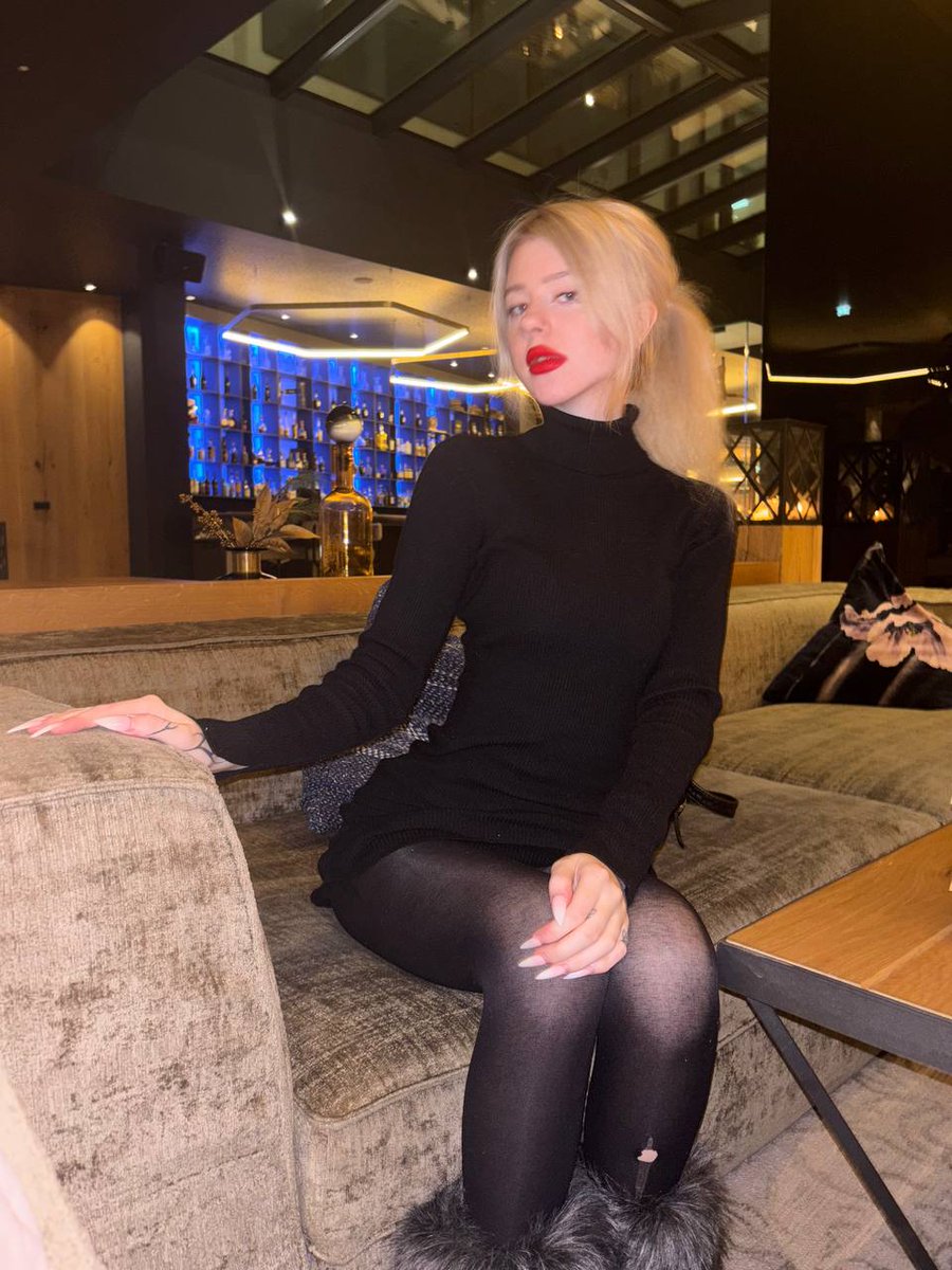like if you'd take me out on a date 🖤