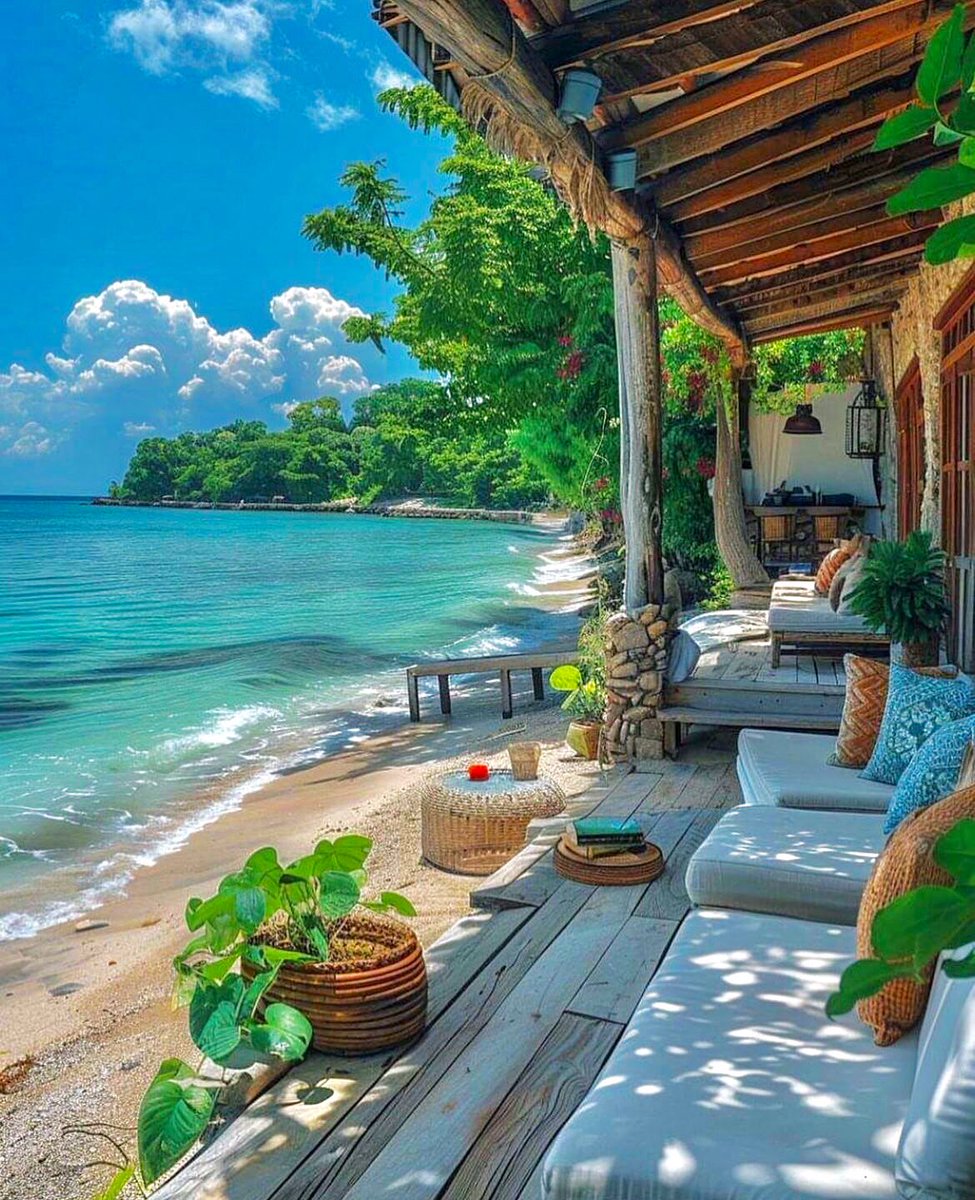 You can feel things on your skin that you can't name. 

                                                                🖌 Alda Merini